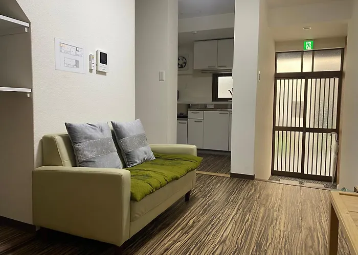 Sunrise House 松